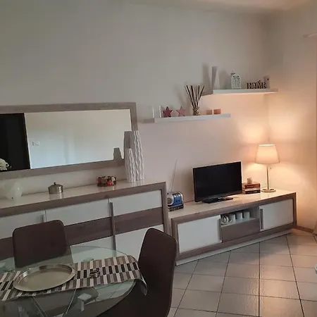 Semesterbostad Orchidea *